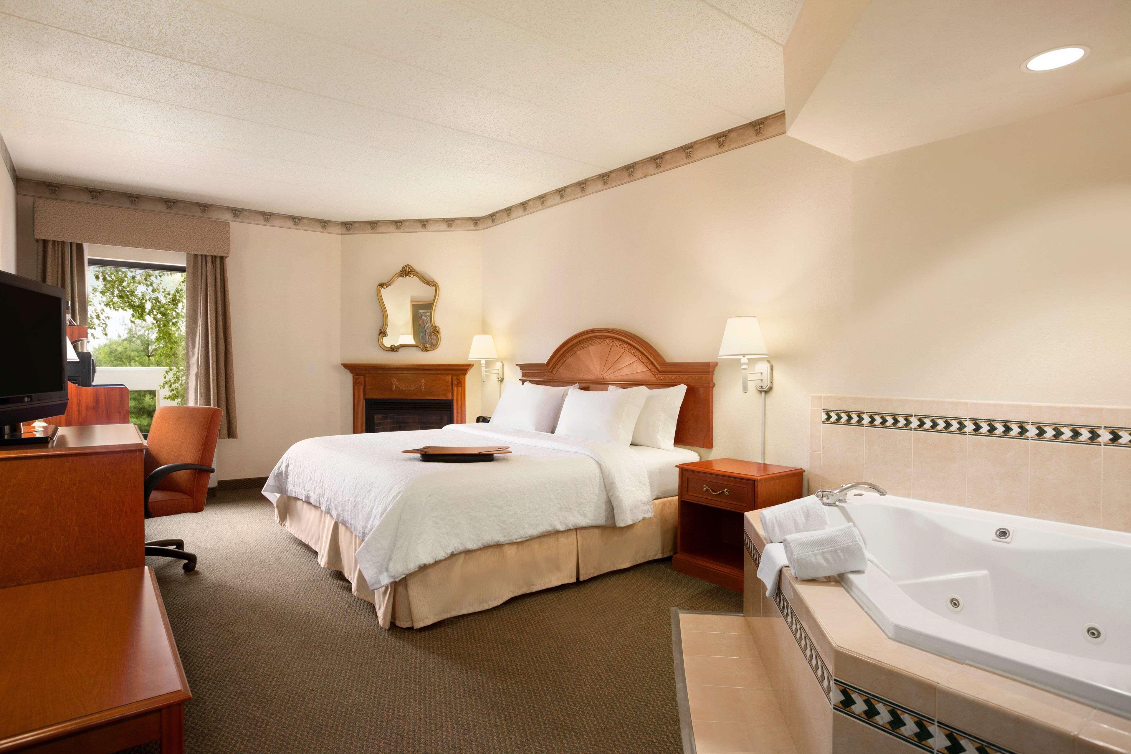 Hampton Inn Quakertown Exteriör bild
