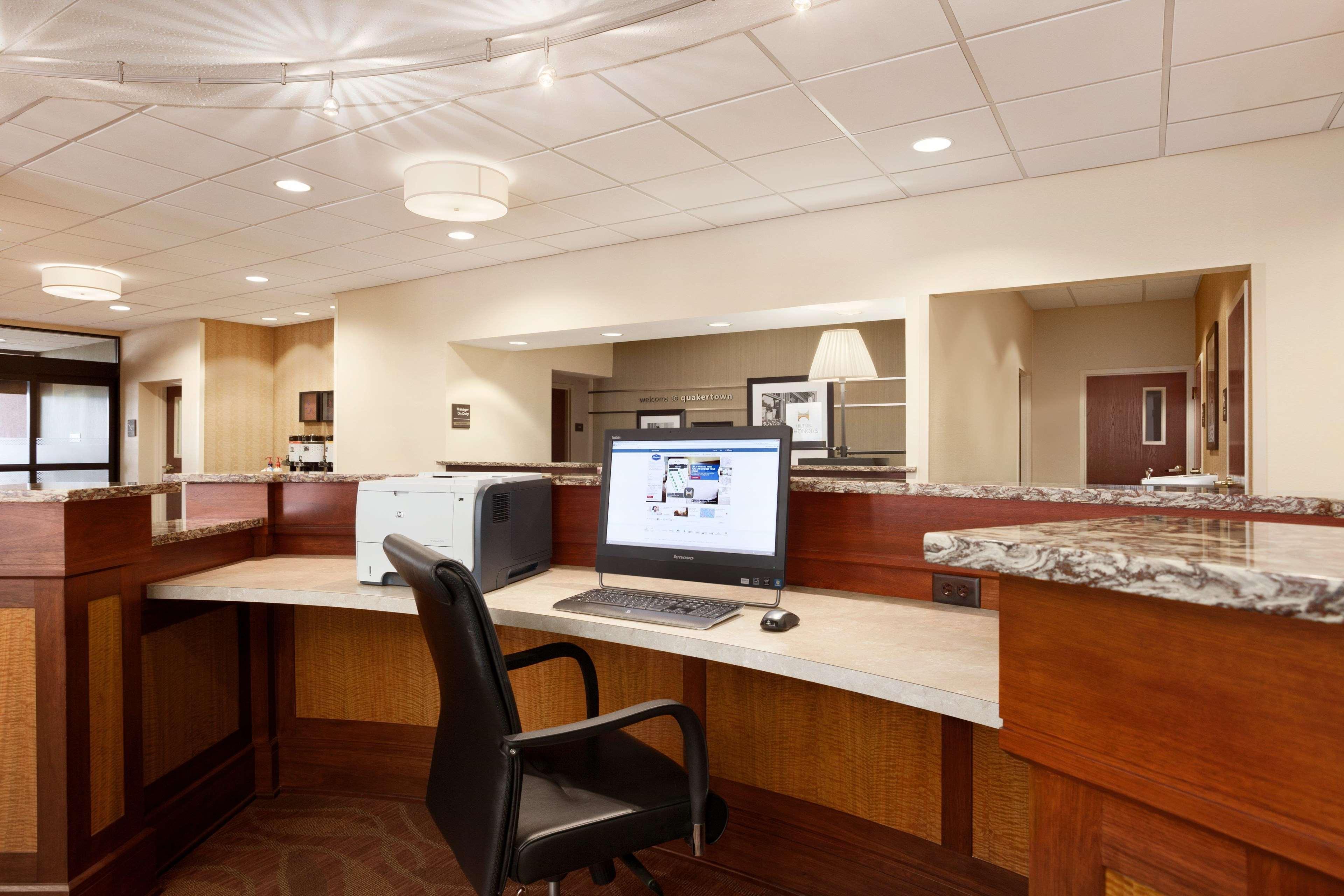 Hampton Inn Quakertown Exteriör bild