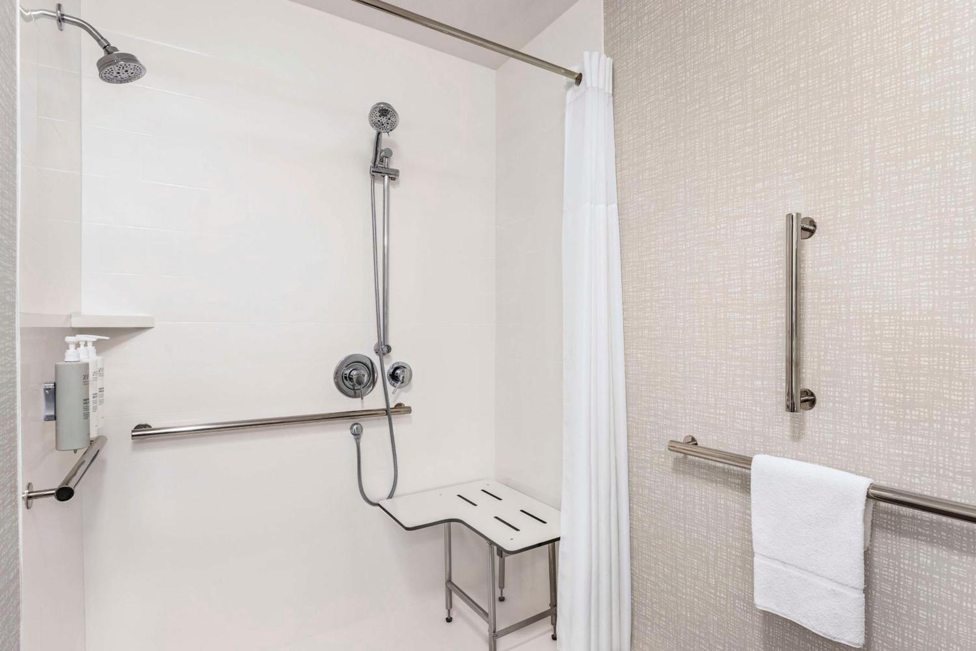 Hampton Inn Quakertown Exteriör bild