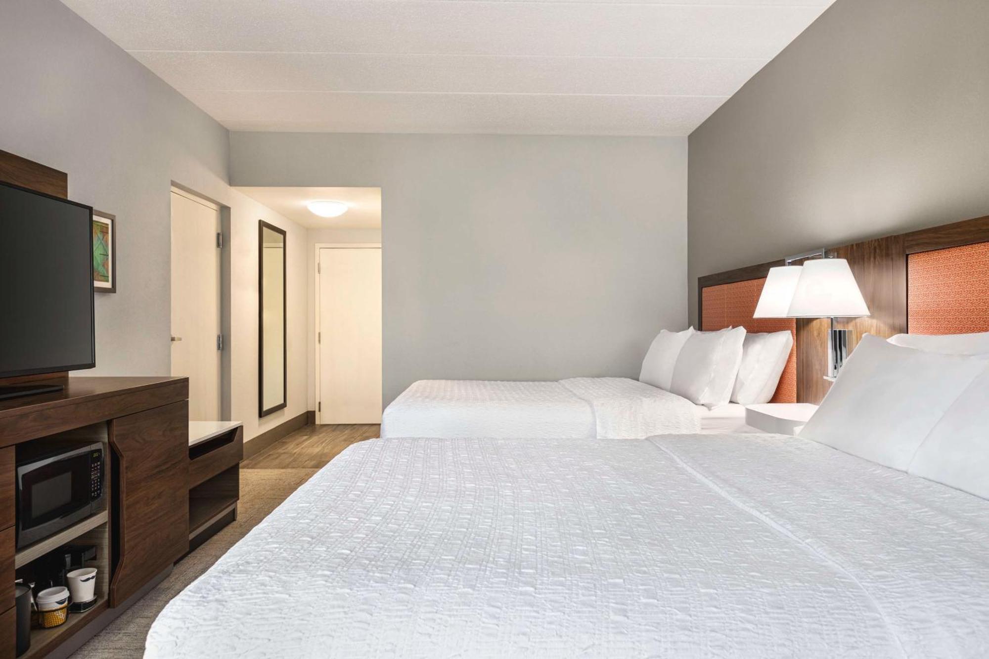Hampton Inn Quakertown Exteriör bild